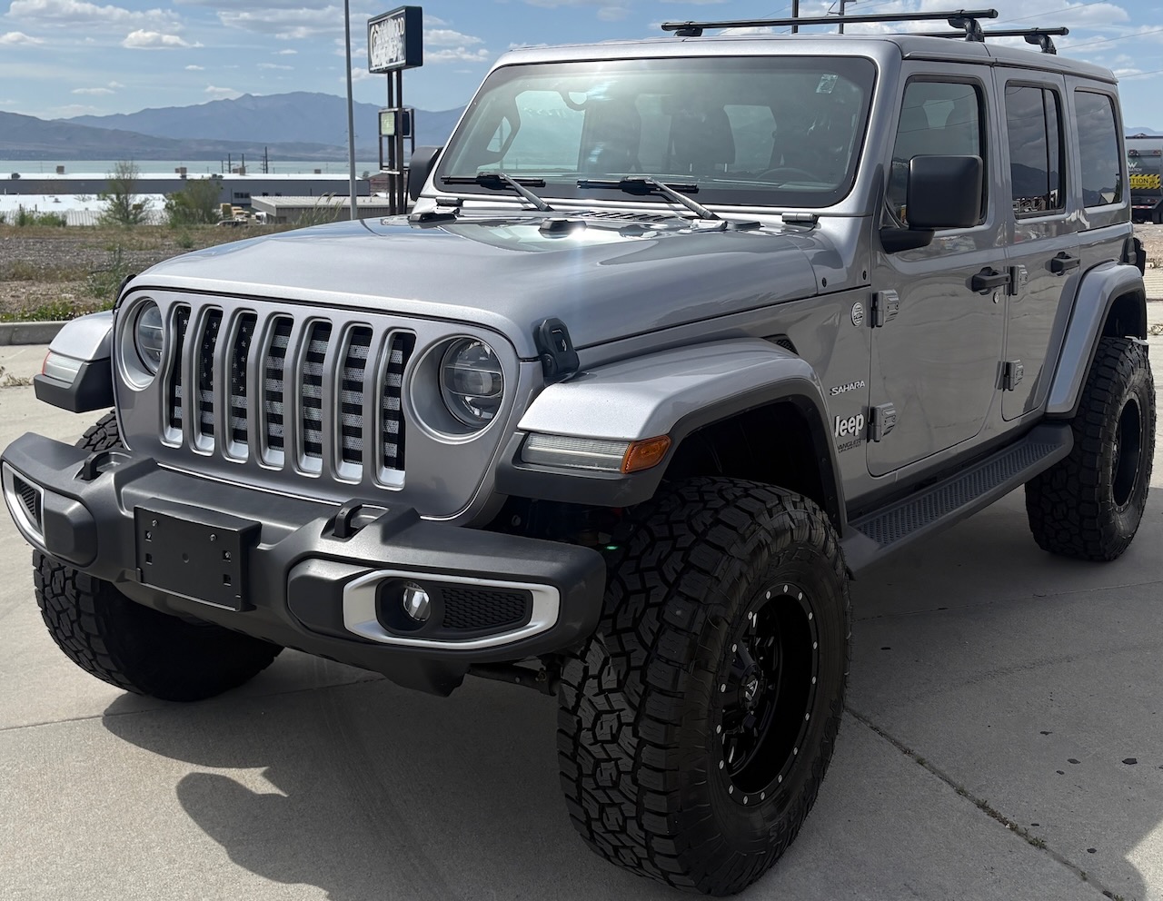 2018 Jeep Wrangler Sahara's photo